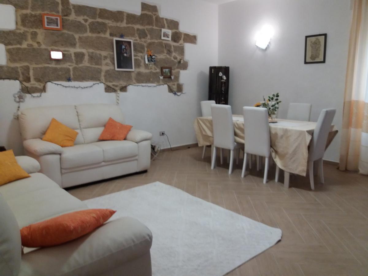 Appartamento Casa Ilaria Arzachena Zewnętrze zdjęcie